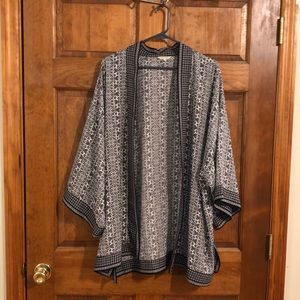 Black and white print kimono